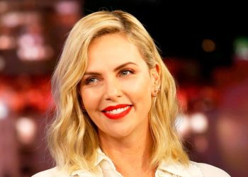 How Charlize Theron Gained 50 Lbs for New Movie 'Tully'